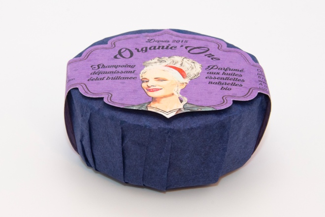 Shampoing solide pourcheveux gris parfumé au lavandin de Provence.